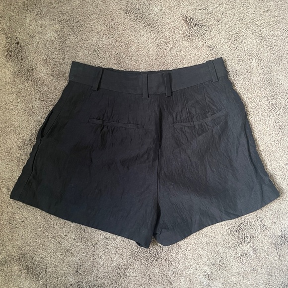 Babaton Black Shorts Size 0 - Picture 2 of 3